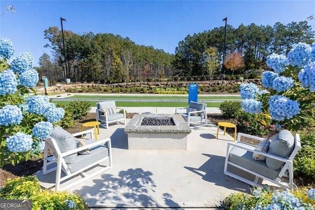 620 Highgrove Circle, Canton, GA 30115