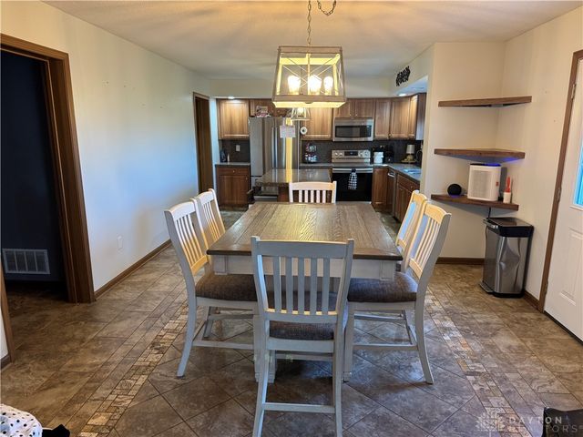 800 Mckees Mill Run, New Carlisle, OH 45344