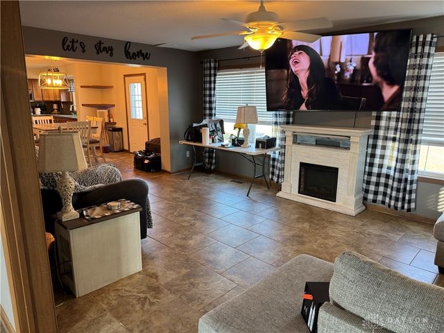 800 Mckees Mill Run, New Carlisle, OH 45344