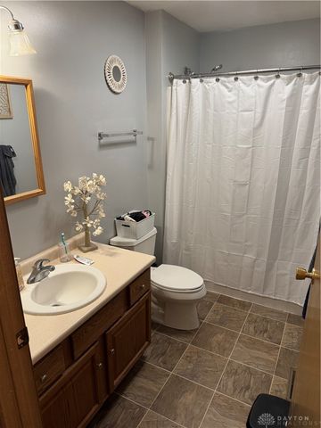 800 Mckees Mill Run, New Carlisle, OH 45344