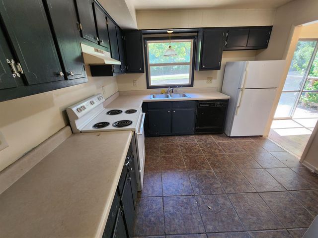 34 Opalochee Drive, Cherokee Village, AR 72529