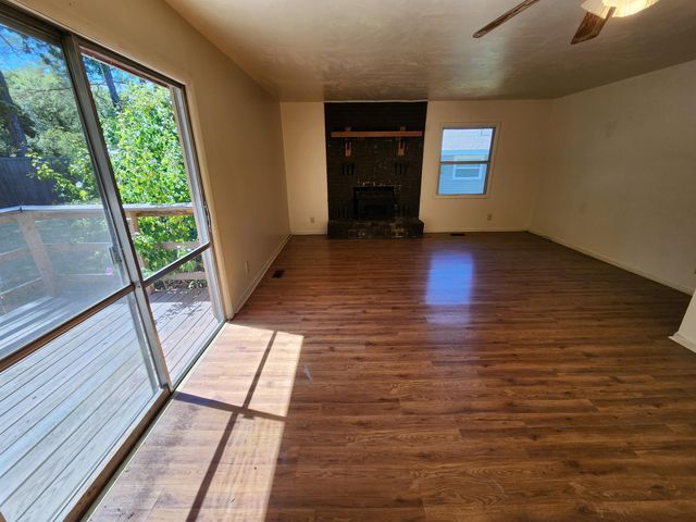 34 Opalochee Drive, Cherokee Village, AR 72529