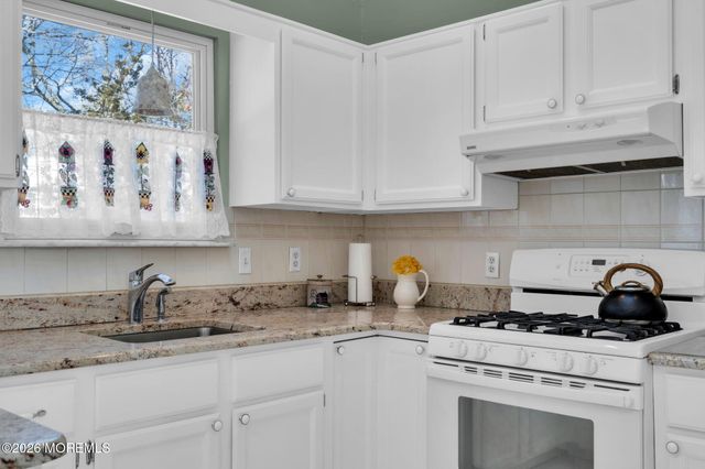 277 Bayville Avenue, Bayville, NJ 08721