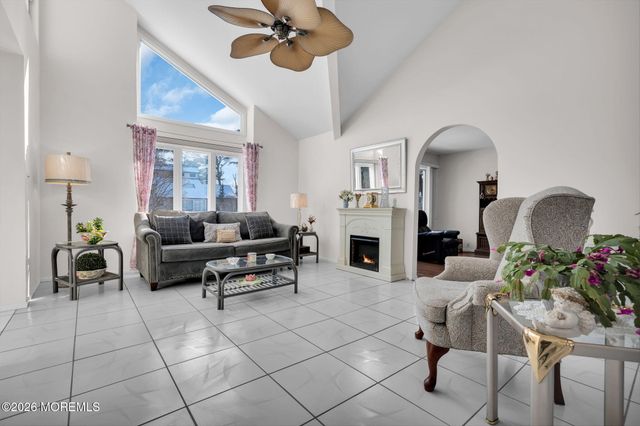 277 Bayville Avenue, Bayville, NJ 08721