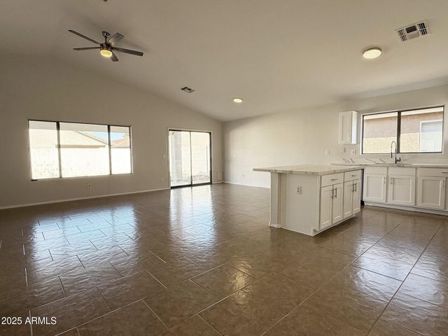 1316 E VERNOA Street, San Tan Valley, AZ 85140
