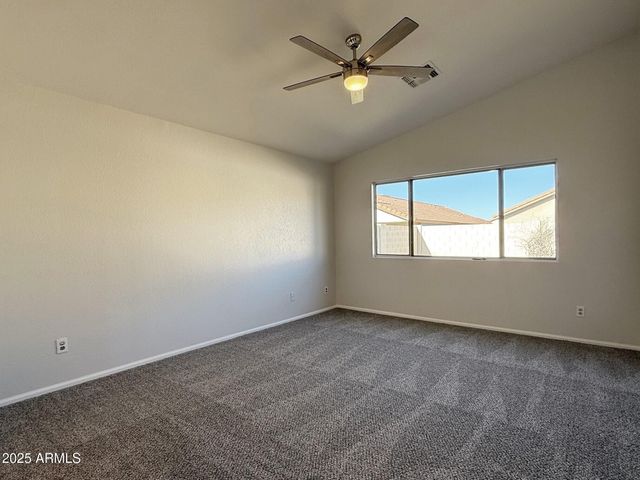 1316 E VERNOA Street, San Tan Valley, AZ 85140