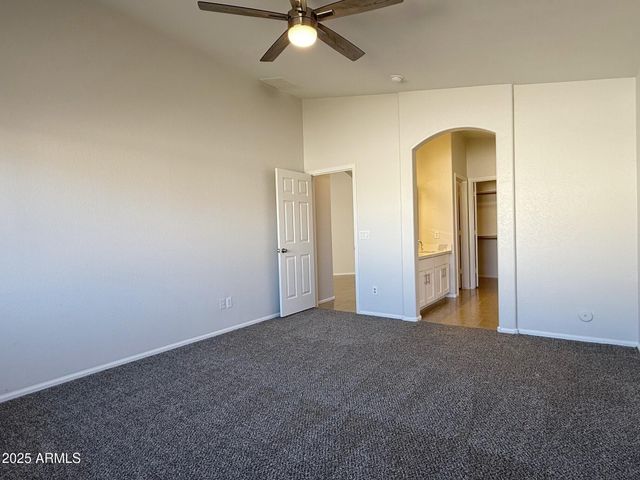 1316 E VERNOA Street, San Tan Valley, AZ 85140
