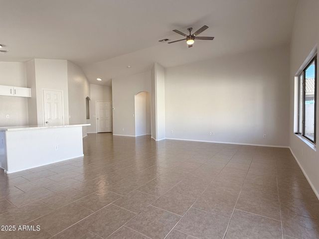 1316 E VERNOA Street, San Tan Valley, AZ 85140