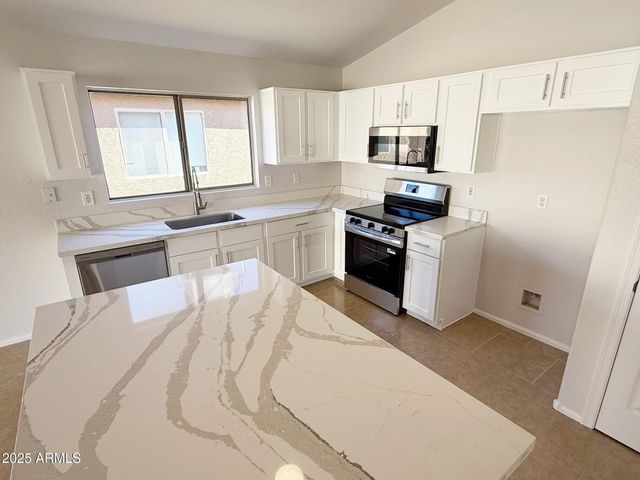 1316 E VERNOA Street, San Tan Valley, AZ 85140