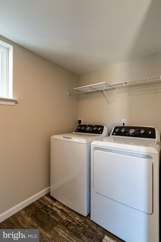 254 S QUEEN ST, York, PA 17403