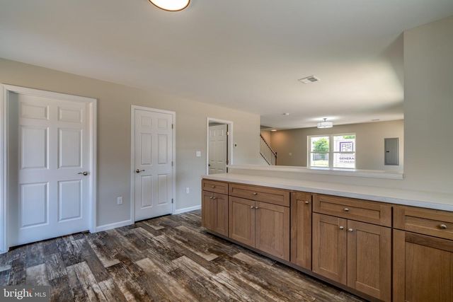 254 S QUEEN ST, York, PA 17403