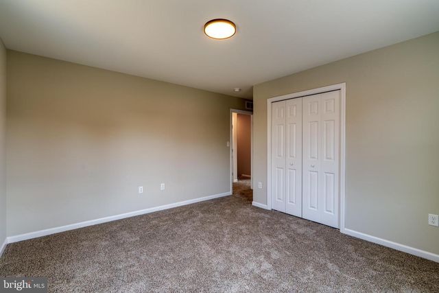 254 S QUEEN ST, York, PA 17403