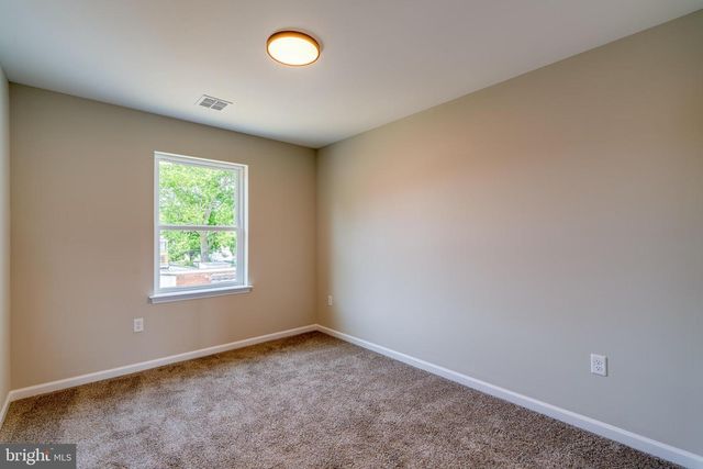 254 S QUEEN ST, York, PA 17403