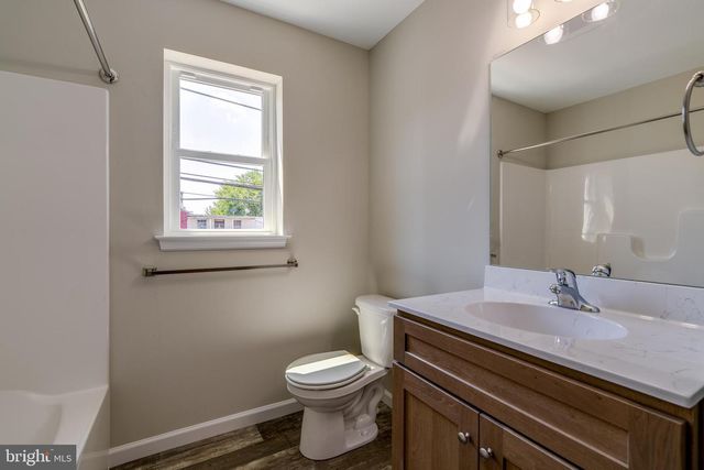 254 S QUEEN ST, York, PA 17403