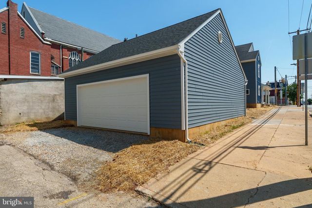 254 S QUEEN ST, York, PA 17403