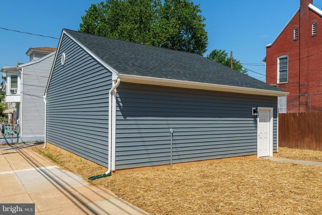 254 S QUEEN ST, York, PA 17403