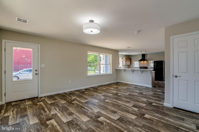 254 S QUEEN ST, York, PA 17403