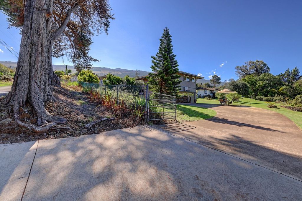 1530 b Kamehameiki St, Kula, HI 96790