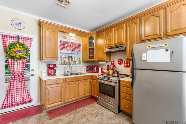 6033 Harness Rd, Baton Rouge, LA 70817