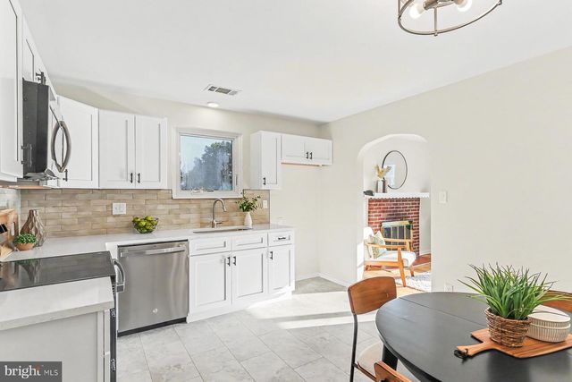 626 S LOCUST ST, Elizabethtown, PA 17022