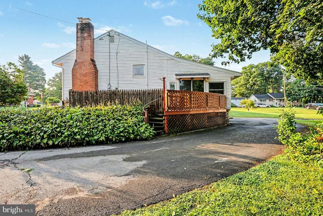626 S LOCUST ST, Elizabethtown, PA 17022