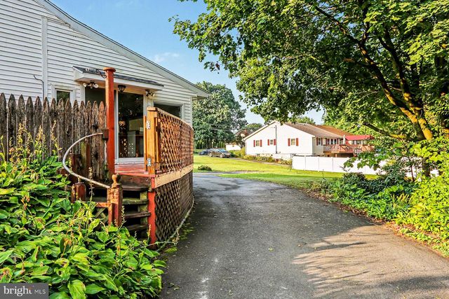 626 S LOCUST ST, Elizabethtown, PA 17022