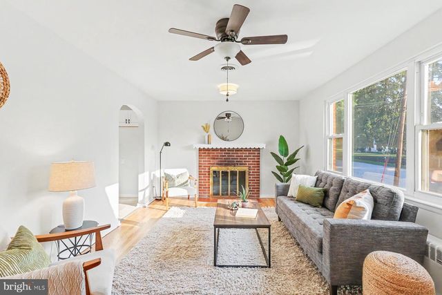 626 S LOCUST ST, Elizabethtown, PA 17022
