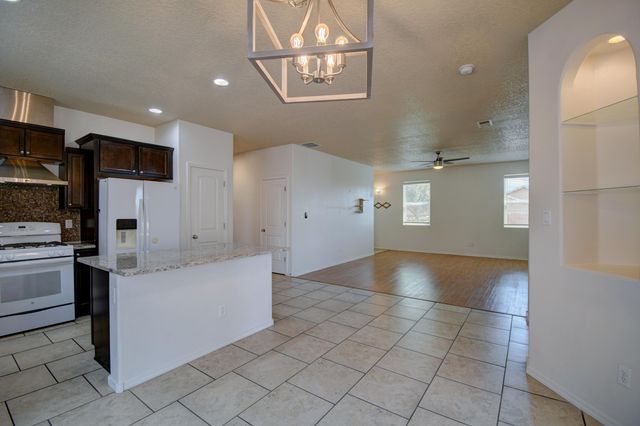 2838 BAYAS Road SE, Rio Rancho, NM 87124