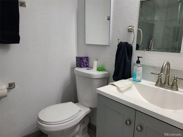 9133 W Cedar Dr A, Lakewood, CO 80226