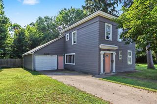 508 N Niles Street, Paw Paw, MI 49079