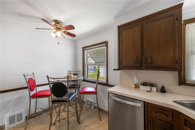 15617 Rockside Road, Maple Heights, OH 44137