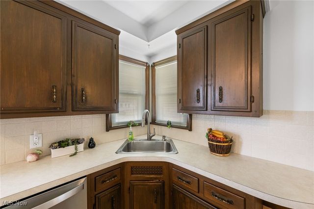 15617 Rockside Road, Maple Heights, OH 44137