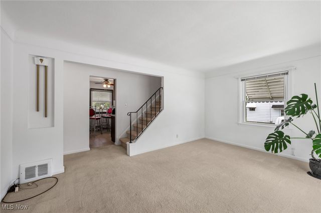 15617 Rockside Road, Maple Heights, OH 44137