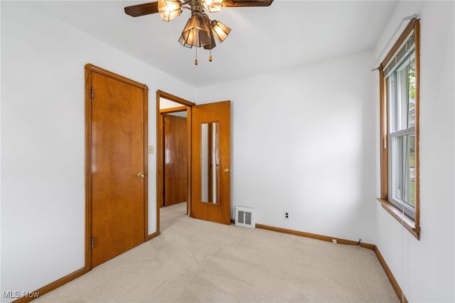 15617 Rockside Road, Maple Heights, OH 44137