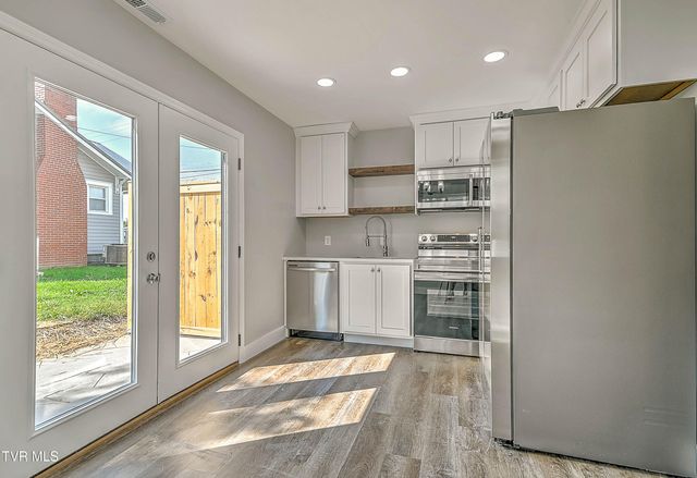 1101 Rhode Island Avenue 1, Bristol, VA 24201