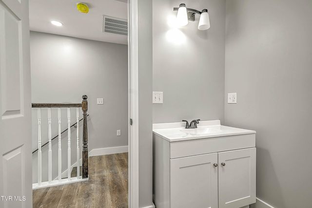 1101 Rhode Island Avenue 1, Bristol, VA 24201