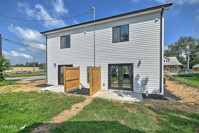 1101 Rhode Island Avenue 1, Bristol, VA 24201