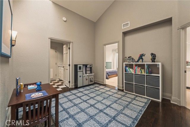 15629 Bronco Drive, Canyon Country (santa Clarita), CA 91387