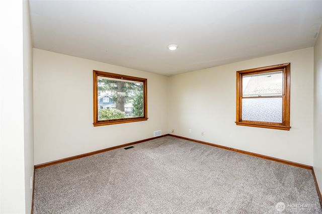 6521 S Park Ave, Tacoma, WA 98408