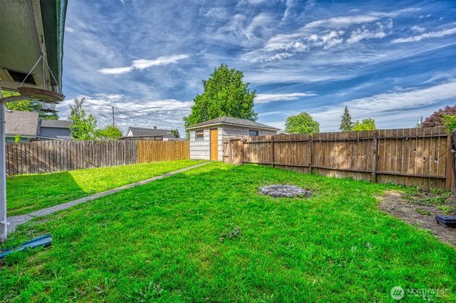 6521 S Park Ave, Tacoma, WA 98408