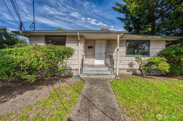 6521 S Park Ave, Tacoma, WA 98408