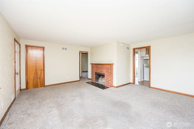 6521 S Park Ave, Tacoma, WA 98408