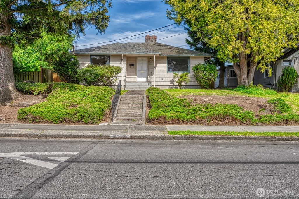 6521 S Park Ave, Tacoma, WA 98408
