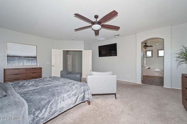 8352 W MOLLY Lane, Peoria, AZ 85383