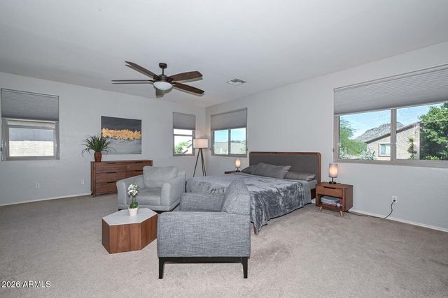 8352 W MOLLY Lane, Peoria, AZ 85383