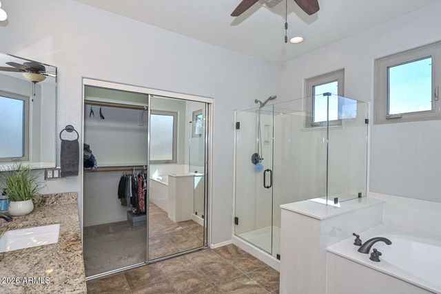 8352 W MOLLY Lane, Peoria, AZ 85383