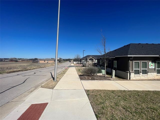660 S Bagdad RD 120, Leander, TX 78641