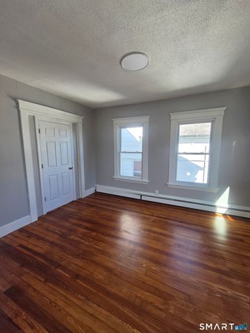 46 Plaza Avenue 2, Waterbury, CT 06710