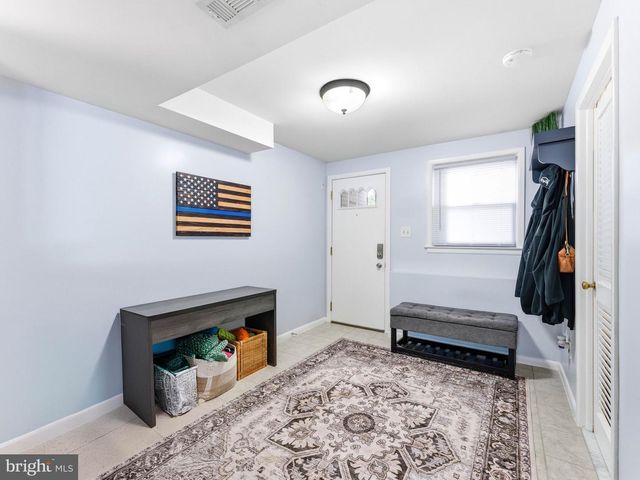 2212 CHESTNUT HILL DR, Cinnaminson, NJ 08077