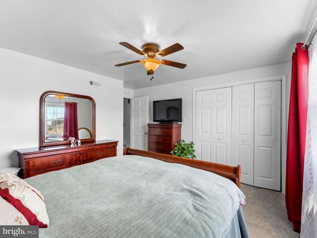 2212 CHESTNUT HILL DR, Cinnaminson, NJ 08077